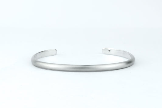 Bracelet argent 925 • Demi-jonc 4mm • Finition brossée matte